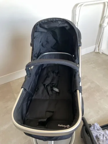 Carrinho de Bebê com Bebê Conforto Safety 1st TS Mobi Duo 3 Rodas até 15kg