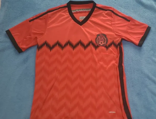 camisa  Seleção do  México Adidas 2014 em ótimo estado tam  M
