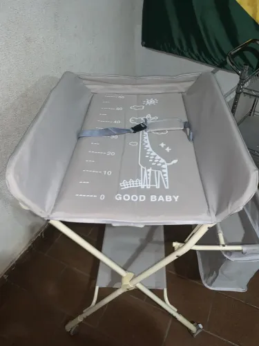 Trocador de bebê com suporte