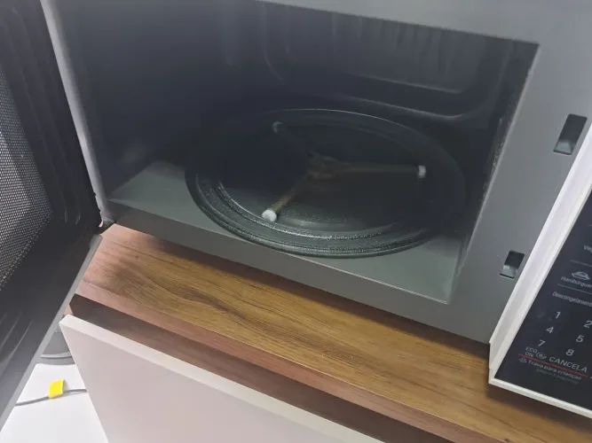 Micro-ondas LG 30 litros