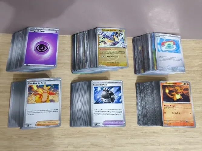 Lote Cartas Pokémon R$ 40 - Coleções Heróis Excelsos e Fogo Fantasmagórico