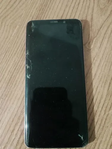 Celular Galaxy s9 plus para retiro de peças 