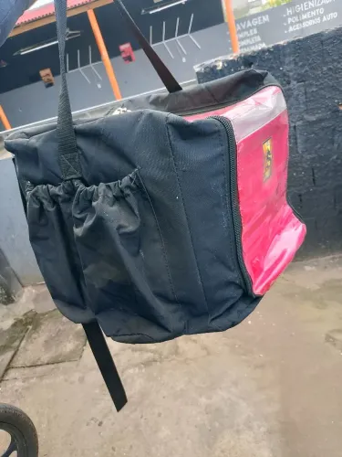 Vendo essa beag nova e bem conservada só tá empoerada