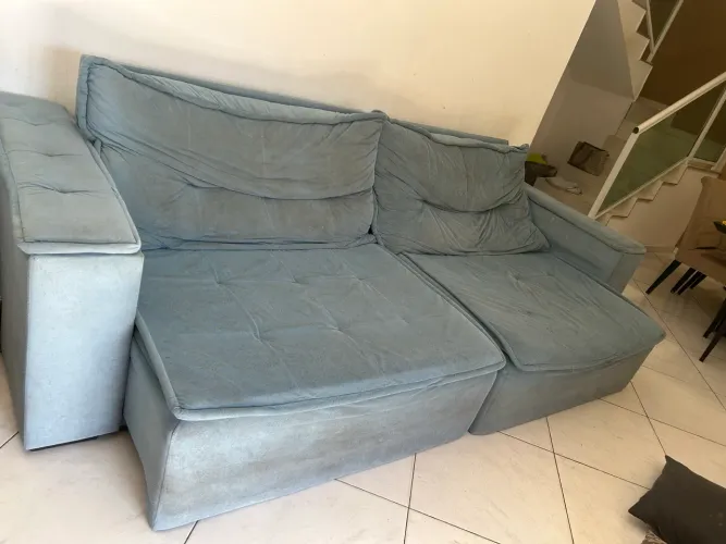 Sofá retrátil reclinável grande 