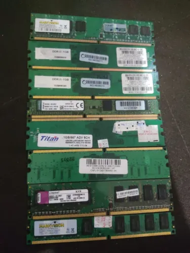 Lote de Memórias RAM DDR2 1GB e 2GB - Barato pra Levar Tudo!