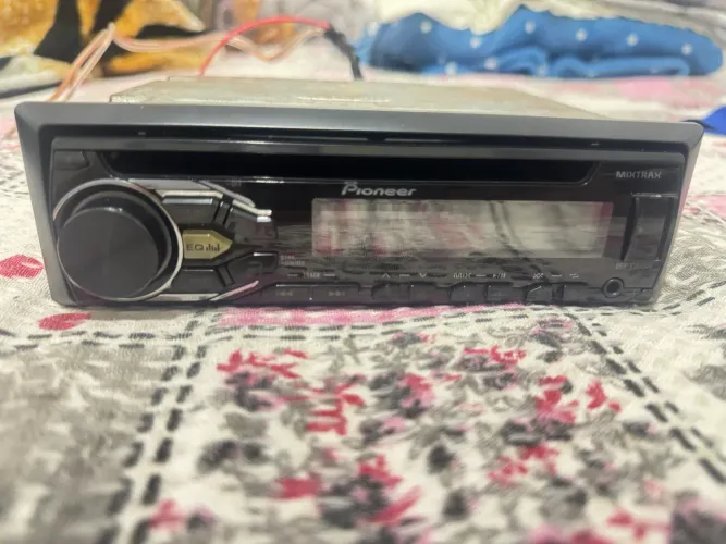 Vendo Pionner com bluetooth em estado de novo.