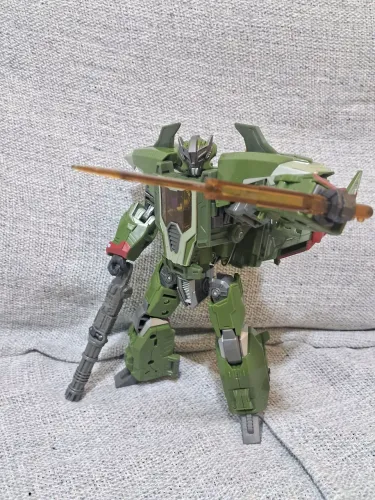 Skyquake transformers voyager class legacy 