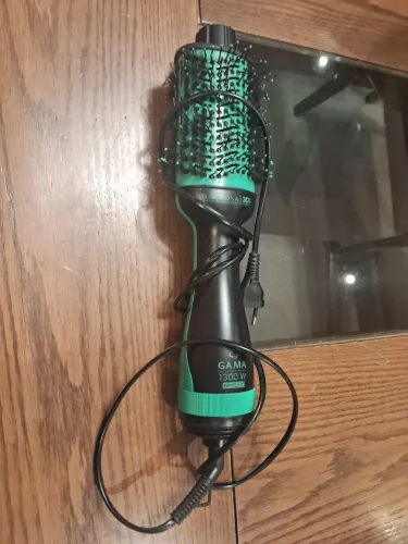 Escova bivolt Gama funcionando normalmente