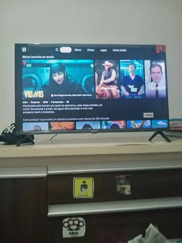 tv smart sempre 4 meses de uso 32 polegadas