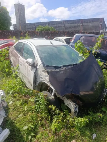 SUCATA PRISMA 1.4MT LTZ