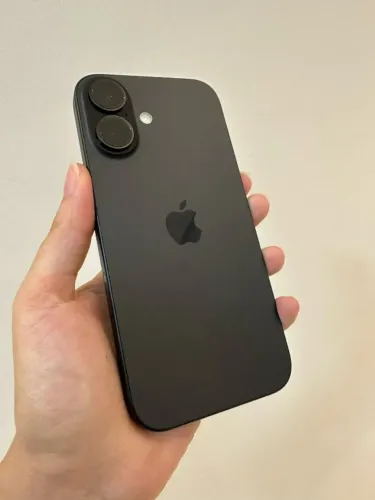 iPhone 16 128GB Preto Seminovo 86%-Retire em loja física na Savassi