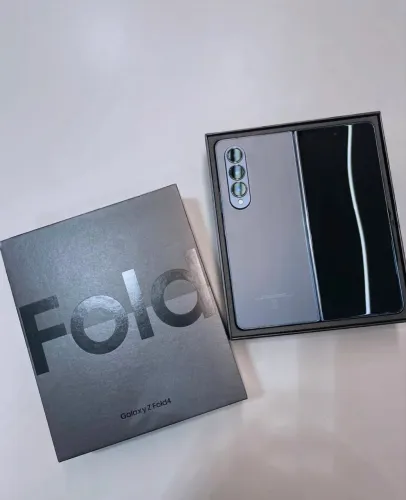 Z Fold 4. Só venda 