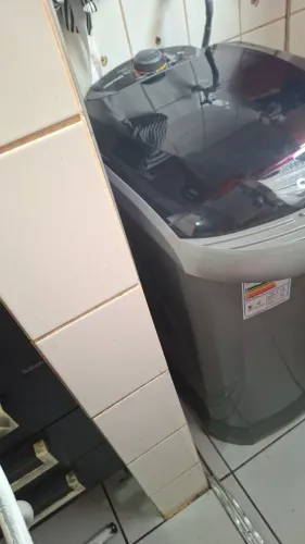 Vende se um tanquinho  semi novo 