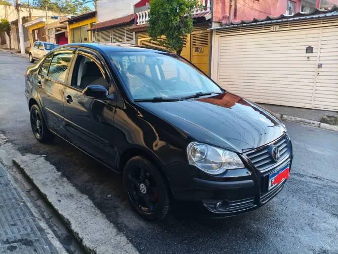 Volkswagen Polo Sedan 1.6 MI Total Flex 8V 4P 2012