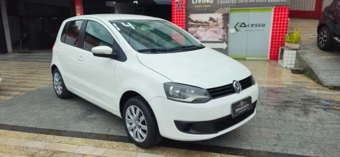 Volkswagen Fox 1.0 MI Total Flex 8V 5P 2014