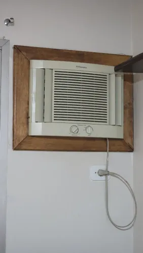 2 Ar condicionado de Janela