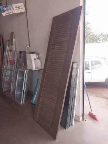 Portas de Ipê 