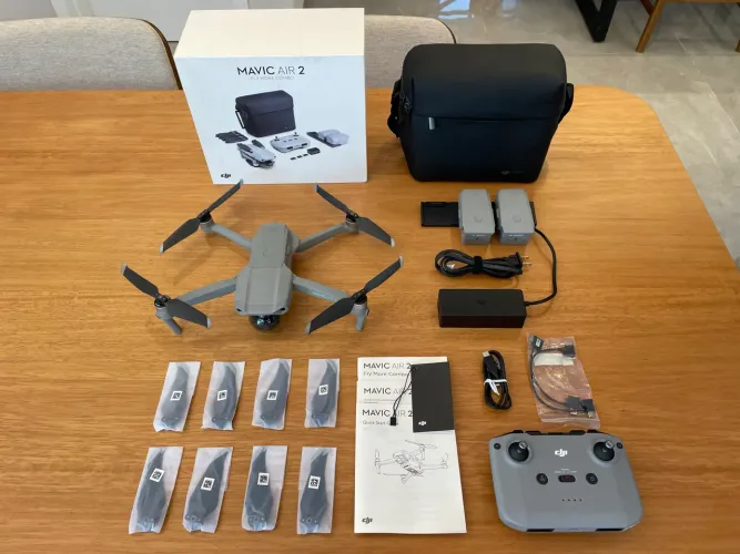 Drone DJI Mavic Air 2 Fly More Combo