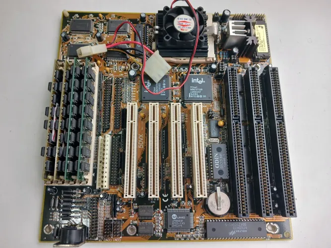 Placa mae Zida Tomato 5DVX acompanha HD Fujitsu M1623TAU e Fonte TX