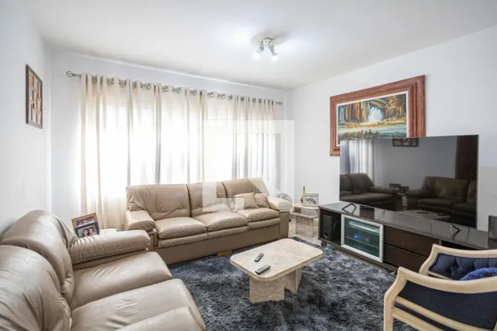 Casa à Venda - Vila Yara, 4 Quartos, 200 m2