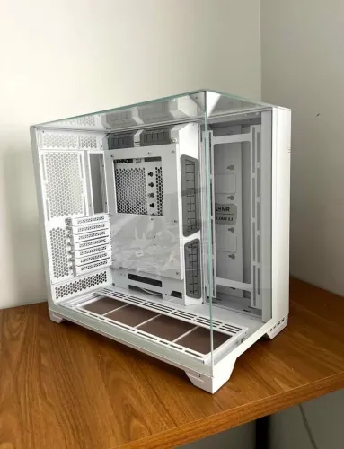 Gabinete Lian Li 011 VISION standart Branco