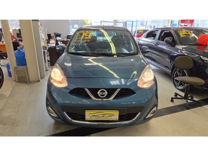 Nissan March SV 1.0 12V Flex 5P 2015