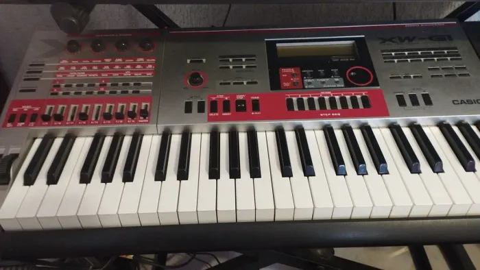 Teclado Casio com defeito.