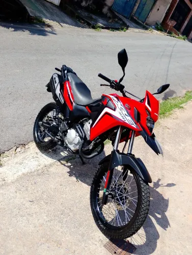 Vende-se XRE 300