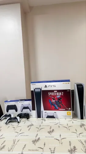 ? PS5 + 3 Controles + Marvel?s Spider-Man | Excelente Estado