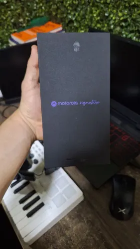 Motorola signature 512gb