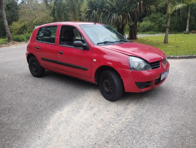 Renault Clio Hi-flex 1.0 16V 5P 2011