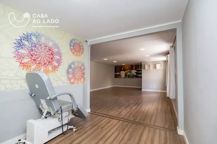 Sala Comercial 60m² no Portão - Curitiba/PR.