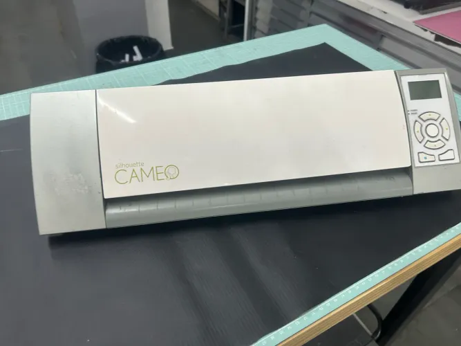 Silhouette Cameo 1