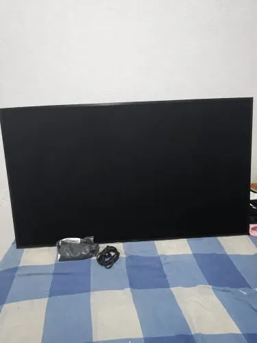 TV Samsung 50 polegadas 4k com defeito