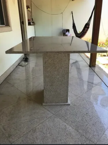 Mesa de granito sob medida