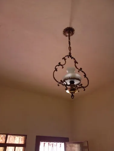 Luminária pendente ornamentada