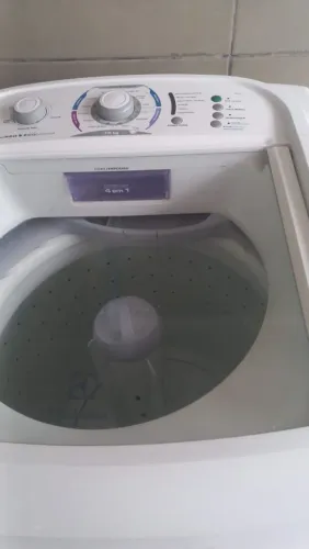 Vende-se uma máquina de lavar 15kg Electrolux cor branca
