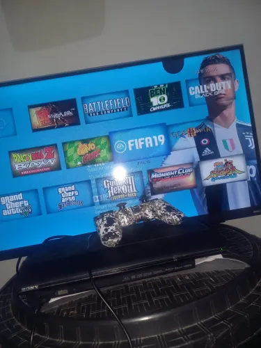 VENDE - SE PS3 EM ÓTIMO ESTADO, COM VARIOS JOGOS!