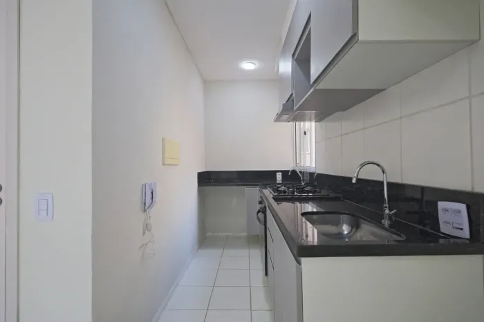 Imóvel para aluguel possui 39 metros quadrados com 2 quartos em Campo de Santana - Curitib