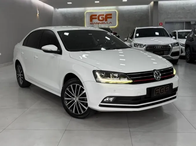 Volkswagen Jetta Comfortline 1.4 TSI 16V 4P Aut. 2018