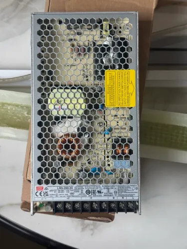 Fonte Chaveada Lrs-200-24 211,2w-alim.88-264vca-24v-8,8a