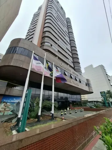 OPORTUNIDADE INCRÍVEL!! FLAT 01 quarto(50m), Hotel Quality, Praia da Costa, Vila Velha - E