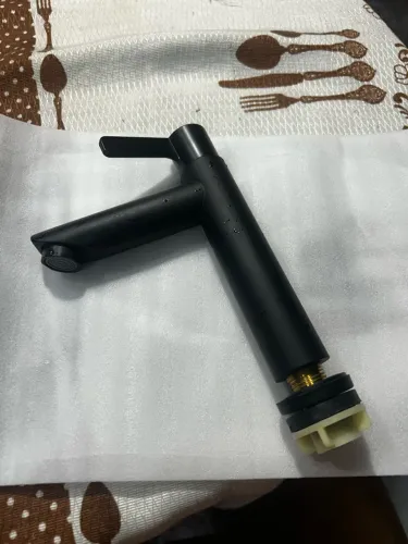 Torneira em inox preta nunca usada R$ 25,00