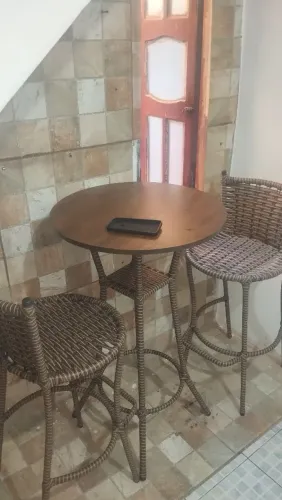 Mesa e cadeiras bistrô 