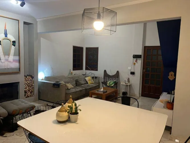 Casa com 3 dormitórios à venda, 300 m² por R$ 1.180.000,00 - Jardim São Carlos - Sorocaba/