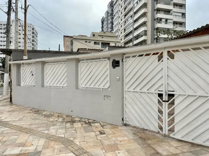Casa para Locação no Boqueirão em Praia Grande 2 Dormitórios e 3 Vagas