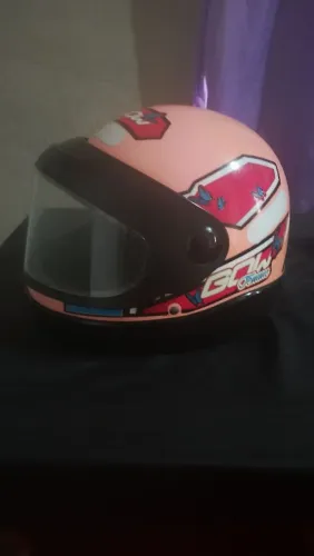 Capacete usado