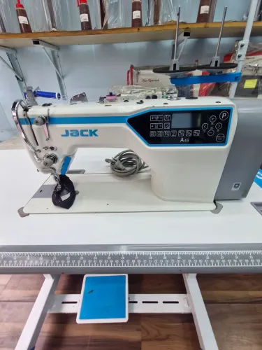 Máquina reta Eletrônica jack a4b