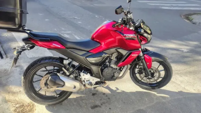 FZ 15 ABS 2024 unico dono 17.000