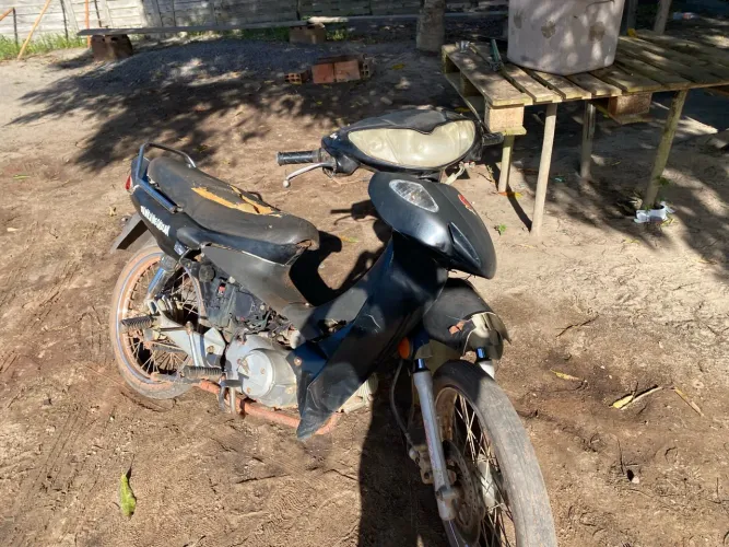 Vendo 100 boa toda só pegar e rodar motor zero